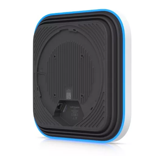 EuELaSGxJ0mv2YnFT6-5_w.c-r.jpg?