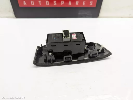 f48b27e3-caf8-4ec2-8bd9-90c38e16037a.jpeg?