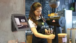utET9bsq8kGS1-eThl3HAw.c-r.jpg?