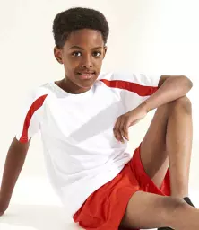 JC003B%20AW_FR%20MODEL%201.jpg?