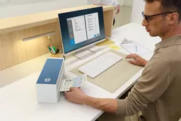 Lovx78BP5kO1FEGupELUJg.c-r.jpg?