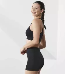 TL696%20BLK%20MODEL%202.jpg?