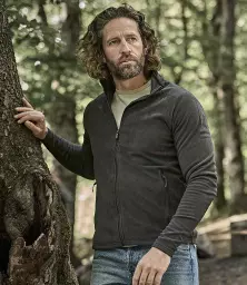 T9160%20DGY%20MODEL%201%20HERO.jpg?