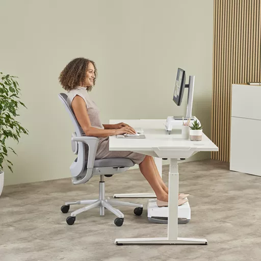 aaw64FbSuUKO83Rbe7ezsw.c-r.jpg?