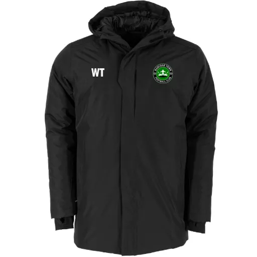 WantageTownFC_PrimePaddedCoachJacket_Initials_Black_Front.png