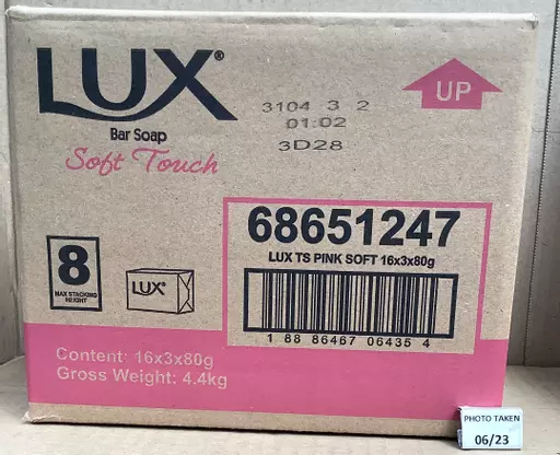 LUX25-2.jpg?
