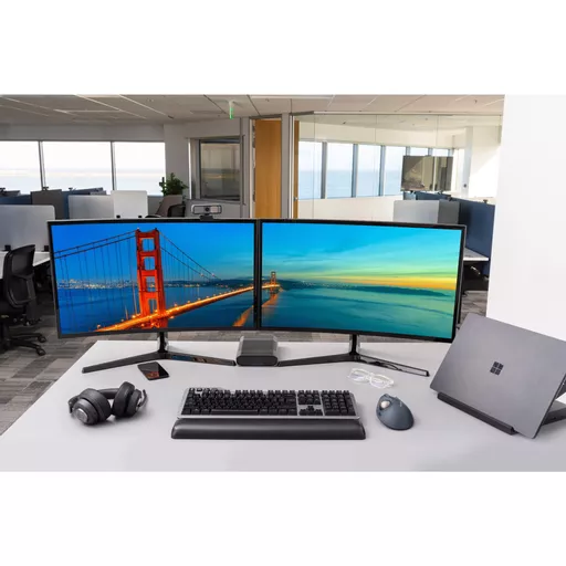 zQ29yfBUuE29_RuhI9tb4g.c-r.jpg?