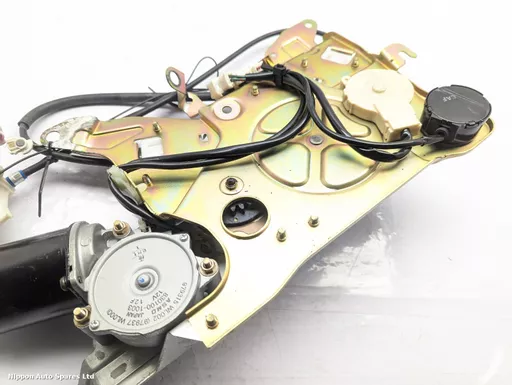 635e56e7-cd54-469d-adfe-9e330ef49ef5.jpeg?