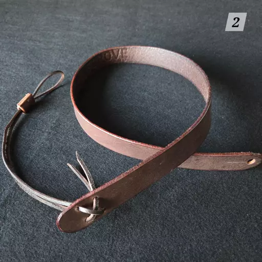 MS50 Brown Leather Mandolin Strap, B-stock (2)