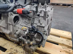 e9acdc8b-b80a-4867-bda6-c8a6fc1bb74d.jpeg?