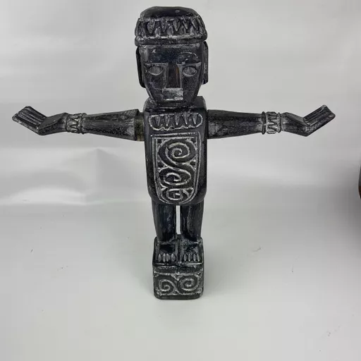 Timor Style Statue
