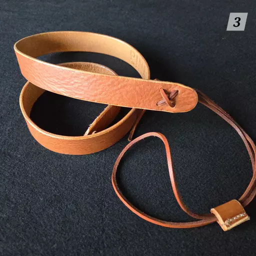 MS50 Tan Leather Mandolin Strap, B-stock (3)
