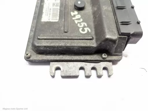 6c13eda0-d85a-411f-83f4-593be26e0627.jpeg?