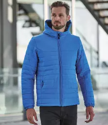 QXH1%20AZR%20MODEL%201.jpg?