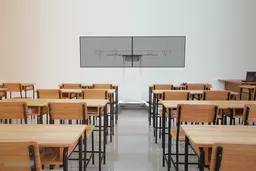 kIUmx-db-UiQ2uDloC44vw.c-r.jpg?