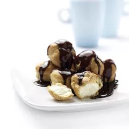 Hill-Valley-chocolate-profiteroles-2-scaled_600x600.jpg?