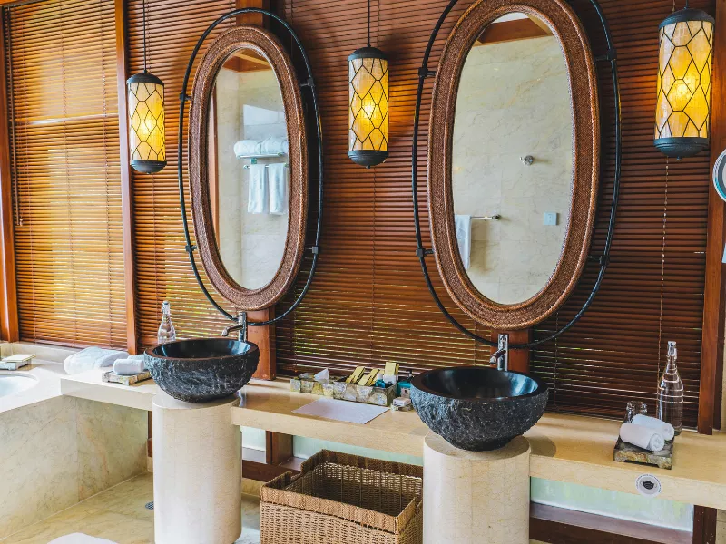 Wholesale Wall Lights That Sell: Styles And Finishes Customers Are Buying Now