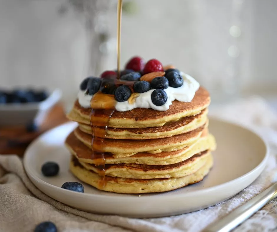 The Ultimate Guide to Fluffy Pancakes: Tips, Tricks & Recipes