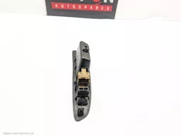 379b68ae-6270-46e4-acb5-7df835d43283.jpeg?