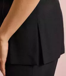 PR686%20BLK%20MODEL%204.jpg?