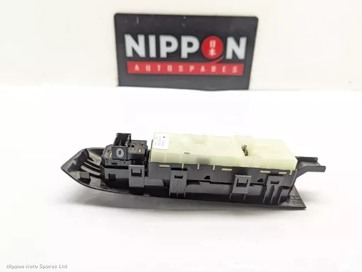 a7282486-6bb9-440f-a62c-bf54aac6dacb.jpeg?