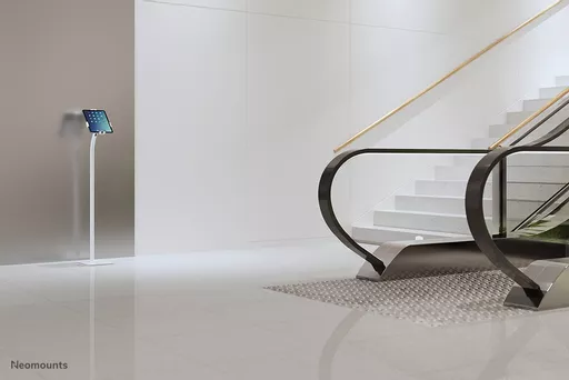 p3AtN404pkGlp83HrRJT6A.c-r.jpg?