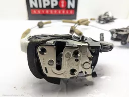 d0383f33-b668-4776-9464-57c4e3078b1e.jpeg?