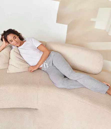 TC53%20WH_HE%20MODEL%202.jpg?