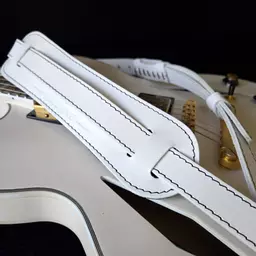 GS25 white saddle guitar strap Pinegrove 1.jpg