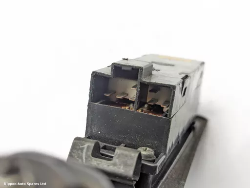 d451aa9e-d715-46b0-ae65-030672f13b7e.jpeg?