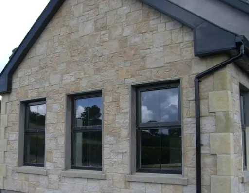 Alamo Champagne 5 & Sandstone Quoins