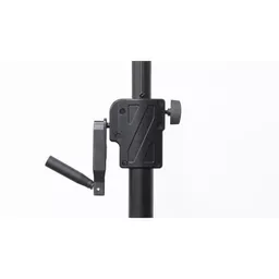 1737106469-80579900.jpg?