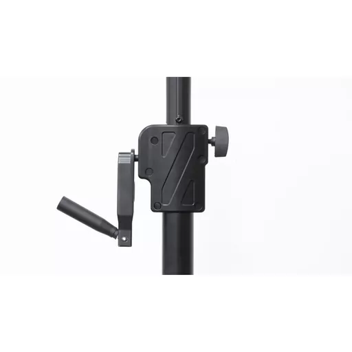 1737106469-80579900.jpg?