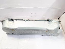 c16a9323-e7c6-4d47-939b-7a44f94952e0.jpeg?