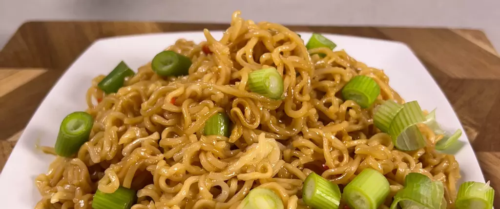 Garlic Chilli Cheese Noodles