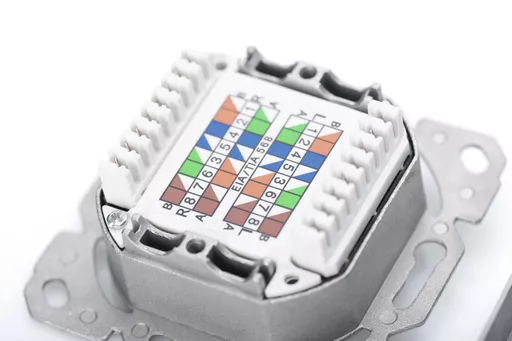 4Z1o_B0_GEWNcUXY3GEGNA.c-r.jpg?