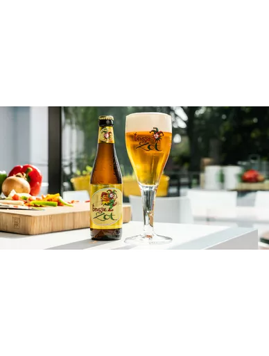brugse-zot_blond.png?
