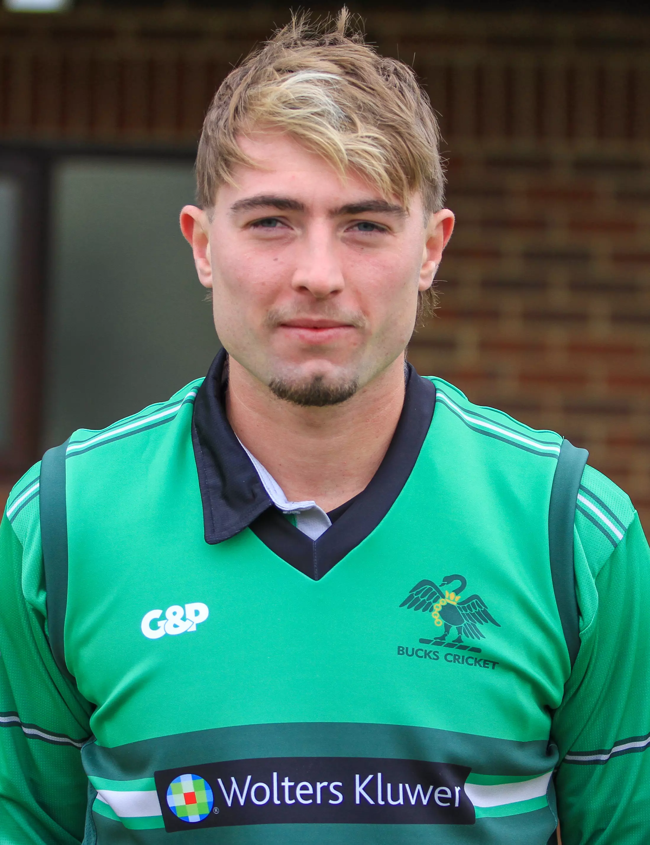 Cameron_Hemp_BucksCricketMens1stXI_Website_Mugshot.jpg