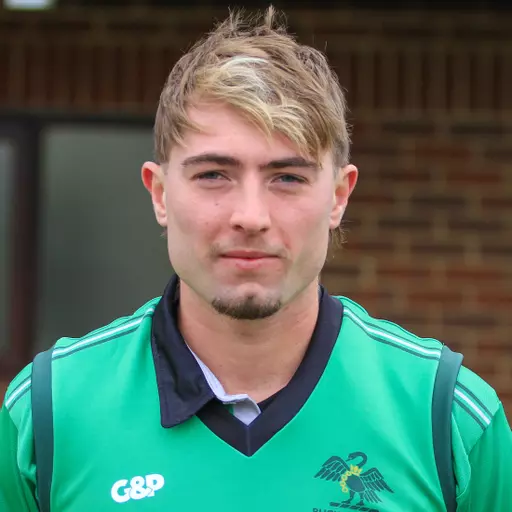 Cameron_Hemp_BucksCricketMens1stXI_Website_Mugshot.jpg