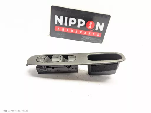 b295e1e5-1b65-4894-9833-2df318b9a53c.jpeg?