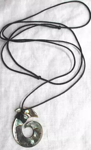 https://starbek-static.myshopblocks.com/images/tmp/nz_120_necklace500b.jpg