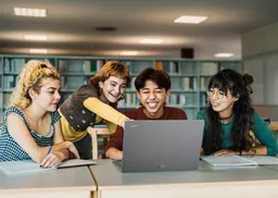 ZH9Z9cUuiUqJP3bmRwCeaA.c-r.jpg?