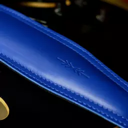 BS63 cobalt blue leather guitar strap by Pinegrove DSC_0308.jpg