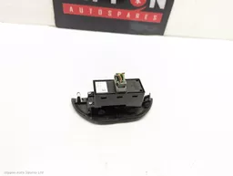 e3ebfc97-270c-4d9d-a332-3ca93d4b4790.jpeg?