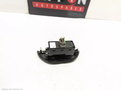 e3ebfc97-270c-4d9d-a332-3ca93d4b4790.jpeg?