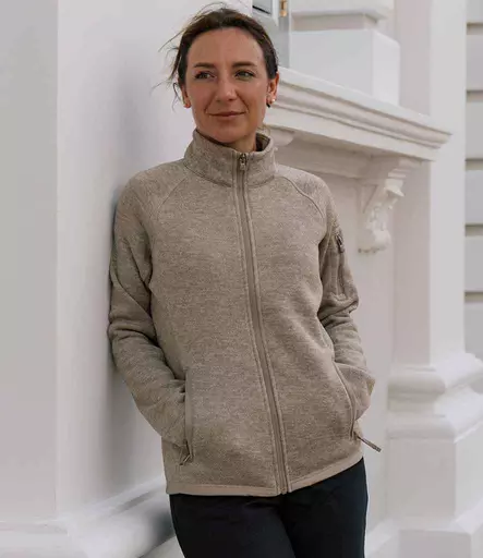 FHZ1W%20OAH%20MODEL%201%20HERO.jpg?