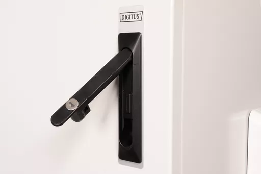 ySU1EBgNika2CINFdAWh1A.c-r.jpg?