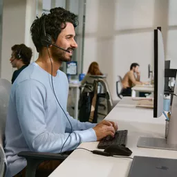 P_Zj-b2pU0GsiVp10E1SDQ.c-r.jpg?