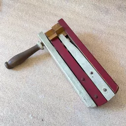 RATTLE.jpg