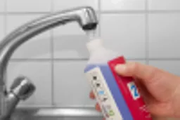 Refillable-Whiteboard-Cleaner_Refillable_Whiteboard_Cleaner_23107.webp